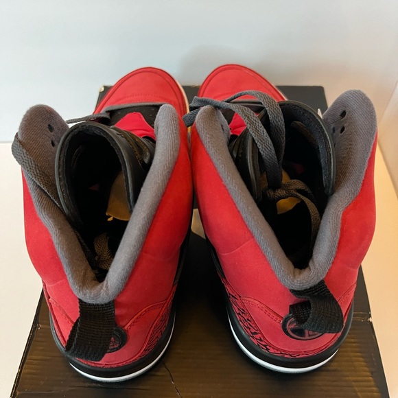 Jordan Spizike - Picture 13 of 13